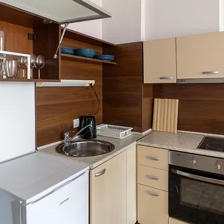 Lighthouse Apartment *
